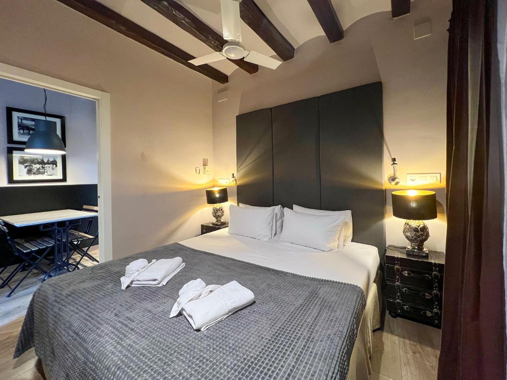 Stay U-Nique Apartments Est Barcelona Eksteriør billede