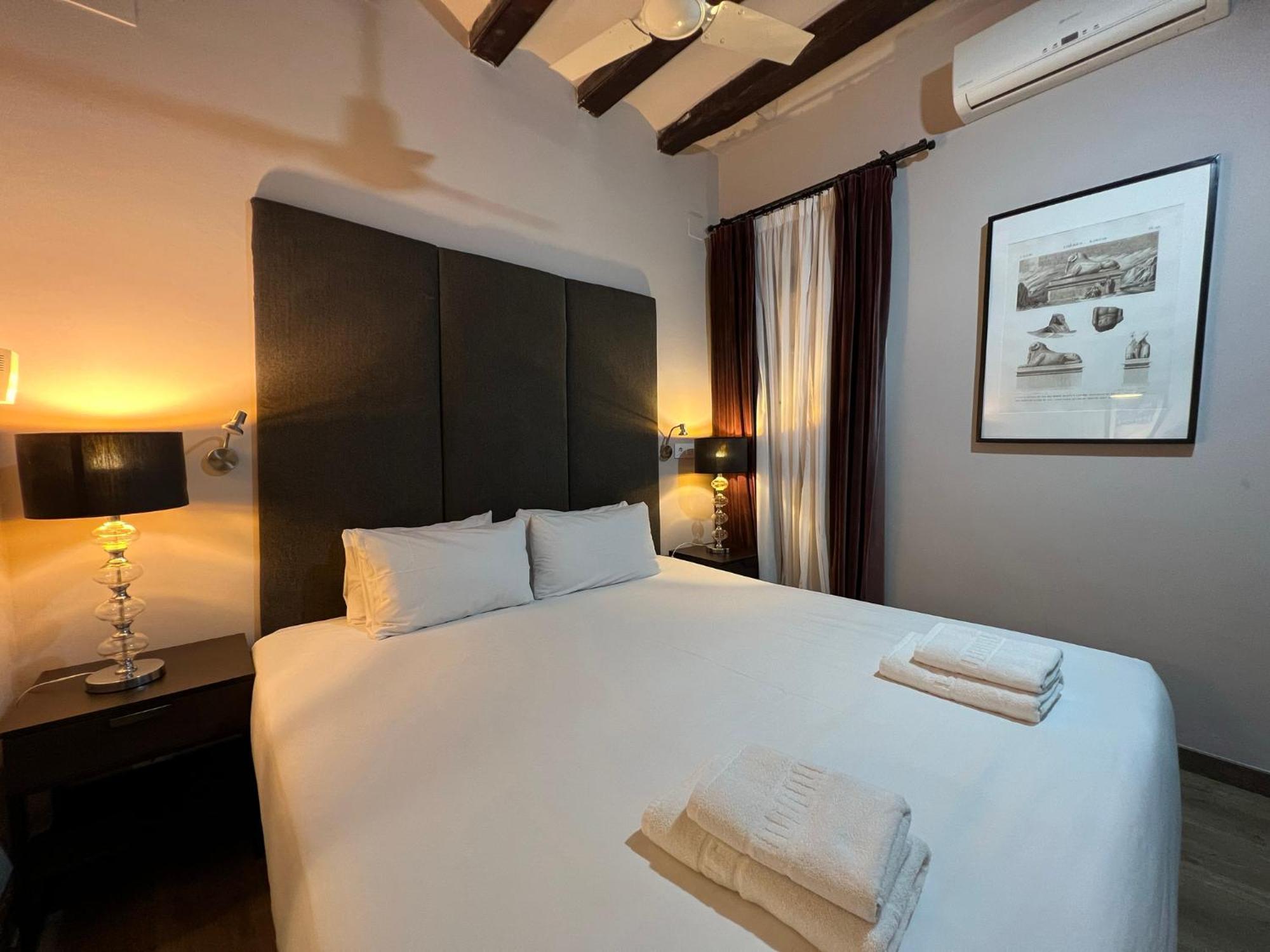 Stay U-Nique Apartments Est Barcelona Eksteriør billede